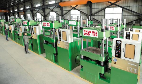 Hydraulic Compressor Moulding Machines