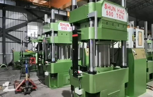 Shuhao Inspects and Tests Melamine Tableware Press Machine before Shipment