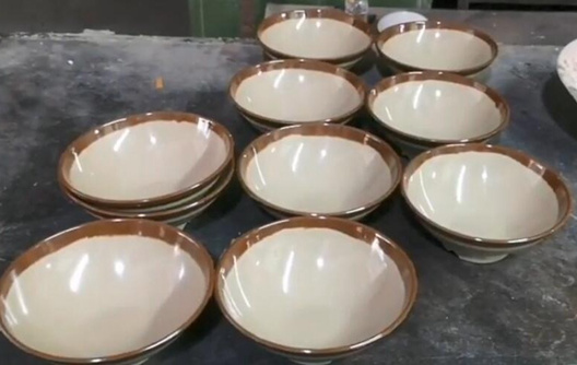 How to Make the Different Color Border of Melamine Bowl?